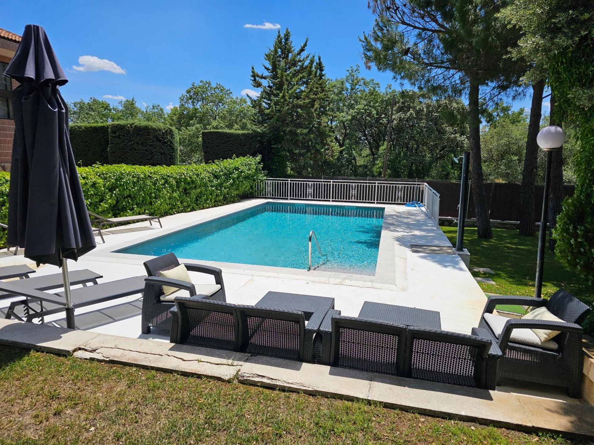 Villa Monika Alpedrete Luaran gambar